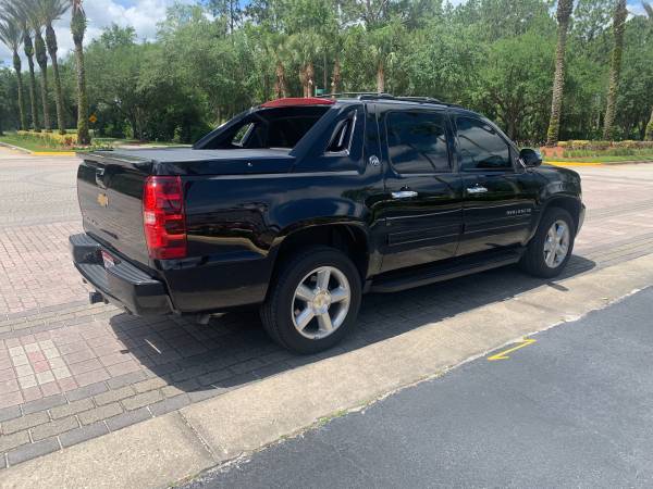 2013 Chevrolet Avalanche - - by dealer - vehicle for sale in South Daytona, FL – photo 5