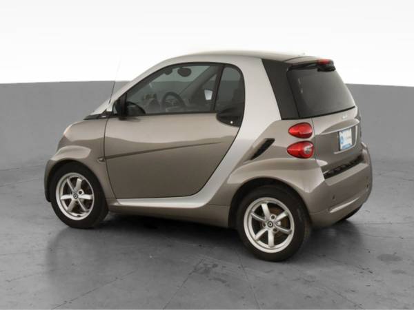 2012 smart fortwo Passion Hatchback Coupe 2D coupe Gray - FINANCE -... for sale in San Bruno, CA – photo 6