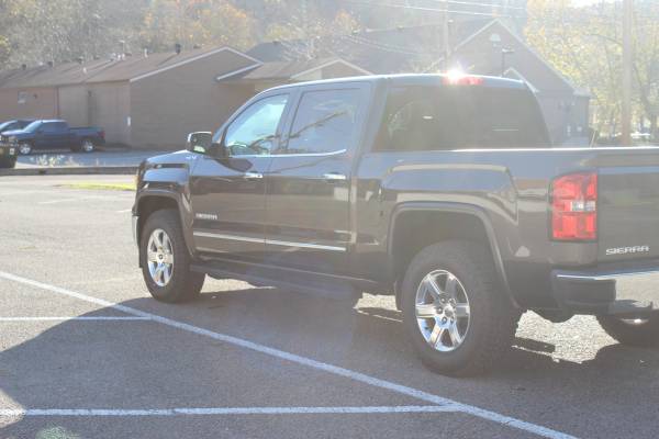 2015 GMC SIERRA SLT CREW CAB ONLY 52000 MILES 4X4 LEATHER - cars &... for sale in Mc Kee, KY – photo 6
