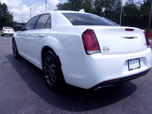 2016 Chrysler 300 S AWD Loaded (Low Miles) for sale in Georgetown, OH – photo 6