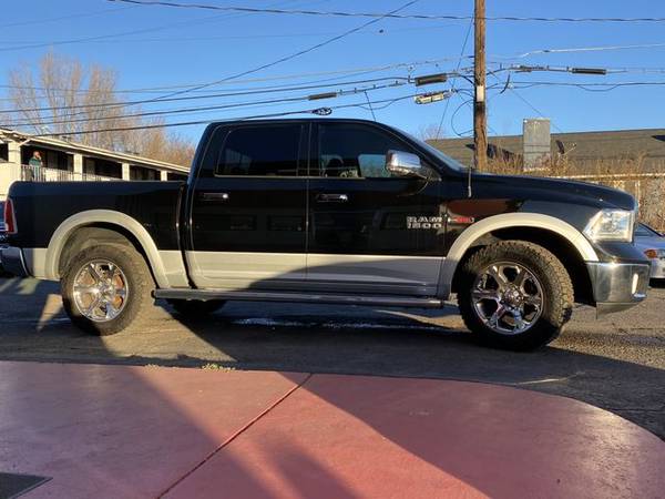 2015 Ram 1500 Crew Cab - Financing Available! - cars & trucks - by... for sale in Lakewood, CO – photo 5