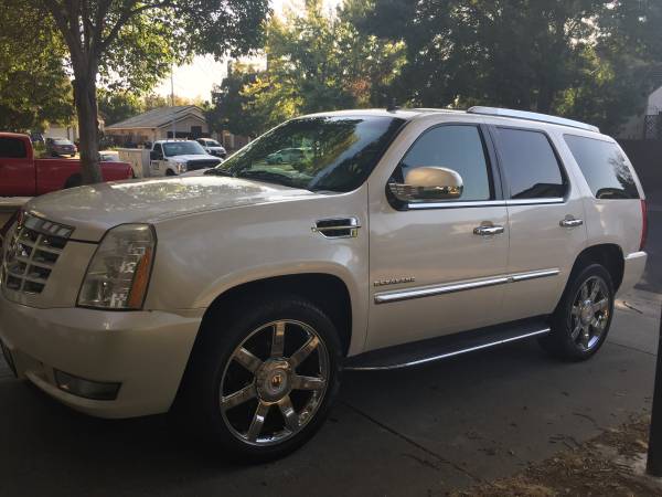 2010 CADILLAC ESCALADE for sale in Vacaville, CA – photo 5
