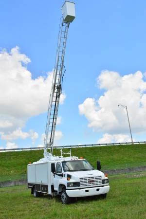 2006 GMC C5500 NON-CDL BUCKET LADDER TRUCK 42FT - - by for sale in Other, MS – photo 10