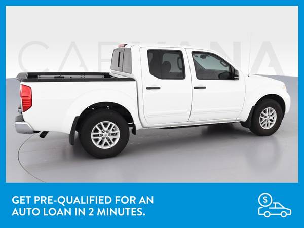 2017 Nissan Frontier Crew Cab SL Pickup 4D 5 ft pickup White for sale in Revere, MA – photo 9