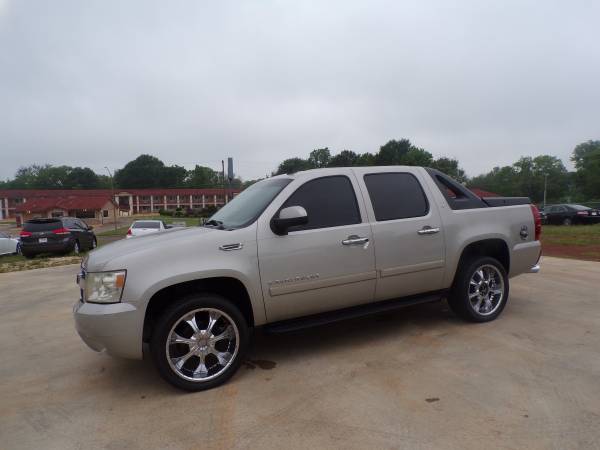 2007 CHEVROLET AVALANCHE - - by dealer - vehicle for sale in PALESTINE, TX – photo 2