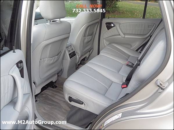 2005 Mercedes-Benz ML350 ML 350 AWD 4MATIC 4dr SUV - cars & trucks -... for sale in East Brunswick, NY – photo 16