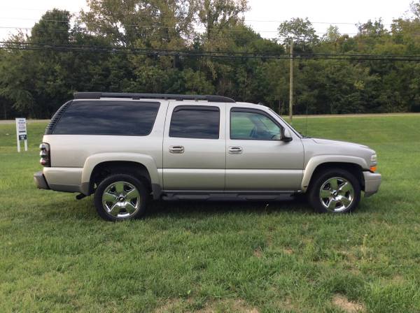 2005 CHEVROLET SUBURBAN LT Z71 4X4 EVERY OPTION EXCELLENT CONDITION... for sale in Charlotte, NC – photo 7