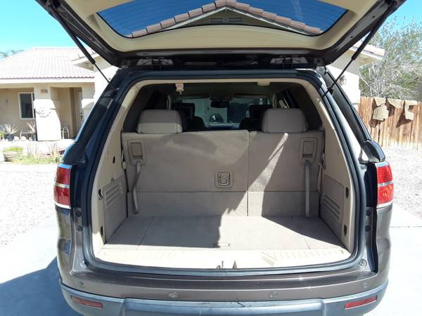 *2009* SUV (GMC) SATURN OUTLOOCK XE SUPER CLEAN for sale in Salton City, CA – photo 13