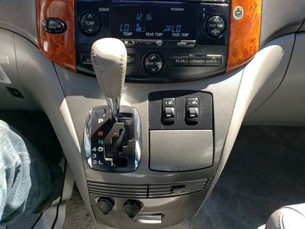 * * * 2007 Toyota Sienna XLE Limited Minivan 4D * * * - cars &... for sale in Saint George, UT – photo 16