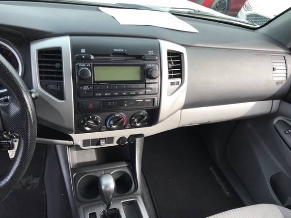 2012 Toyota Tacoma PreRunner for sale in Zionsville, IN – photo 19