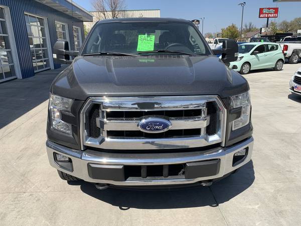 2016 Ford F-150 XLT Crew Cab - - by dealer - vehicle for sale in Grand Forks, ND – photo 3