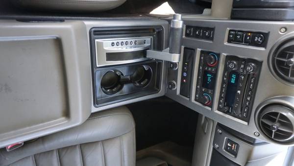 2003 HUMMER H2 4dr Wagon White - - by dealer for sale in Fort Worth, TX – photo 23
