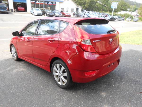 2012 Hyundai Accent SE 4 Door Hatchback Automatic 4Cyl 1.6L 35MPG -... for sale in Seymour, CT – photo 6