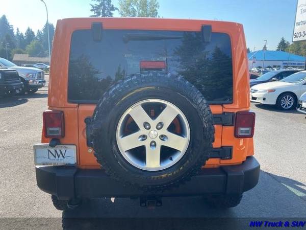 2012 Jeep Wrangler Unlimited Rubicon - 4X4 - cars & trucks - by... for sale in Milwaukee, OR – photo 4