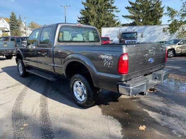 2016 Ford Super Duty F-250 SRW 4WD Crew Cab 156 XLT - cars & trucks... for sale in Syracuse, NY – photo 3