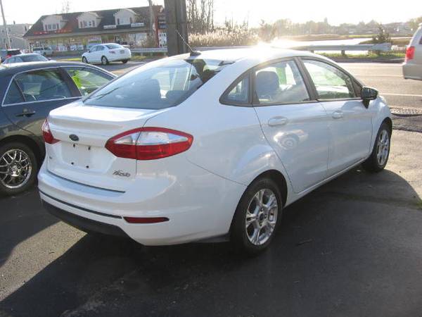 2014 Ford Fiesta SE Sedan, White, Loaded, Like New - cars & trucks -... for sale in Warren, RI – photo 3