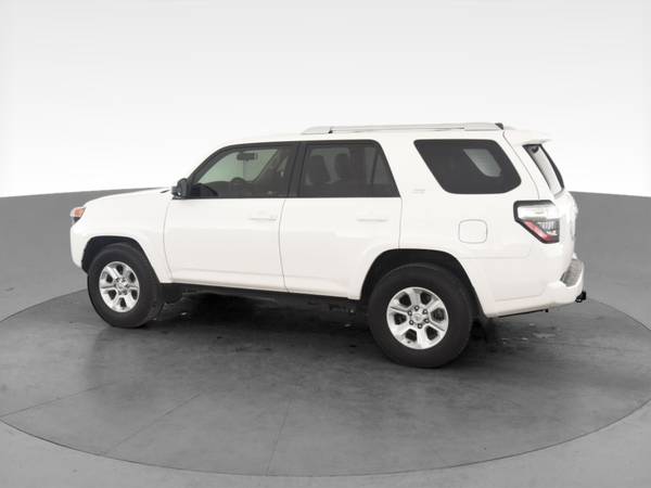2018 Toyota 4Runner SR5 Sport Utility 4D suv White - FINANCE ONLINE... for sale in Washington, District Of Columbia – photo 6