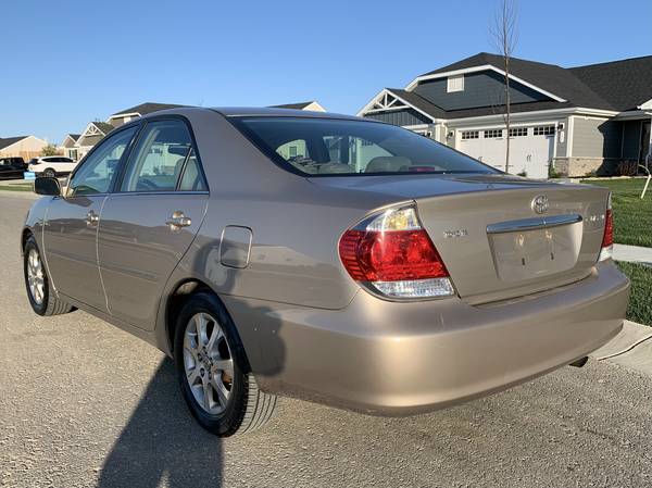 2005 Toyota Camry XLE - - by dealer - vehicle for sale in Whiteland, IN – photo 7