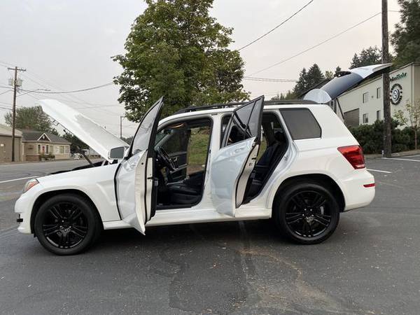 2013 MERCEDES BENZ GLK 250 BLUETEC 4-MATIC JUST SERVICED, PANO ROOF,... for sale in Portland, OR – photo 23