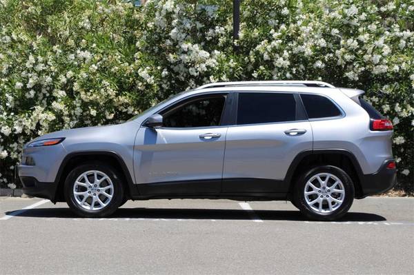 2016 Jeep Cherokee Latitude suv Billet Silver Metallic Clearcoat for sale in Livermore, CA – photo 9