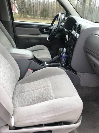 2006 GMC Envoy, 6cyl, AT, no rust, runs great for sale in Greenville, NH – photo 4