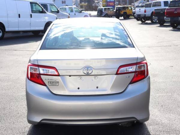 2014 Toyota Camry 2014.5 4dr Sdn I4 Auto LE (Natl) - cars & trucks -... for sale in Plaistow, ME – photo 5