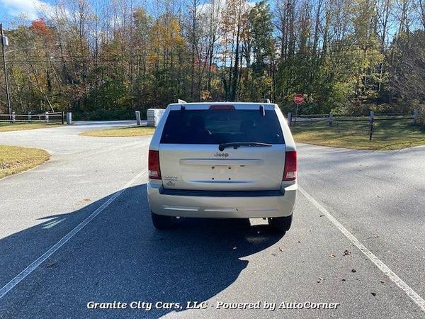 2010 Jeep GRAND CHEROKEE LAREDO 4WD - cars & trucks - by dealer -... for sale in Mount Airy, NC – photo 5