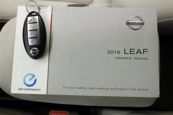 HEATED SEATS - CAMERA White 2016 Nissan Leaf SV ZEV Hatchback for sale in Clinton, MO – photo 15