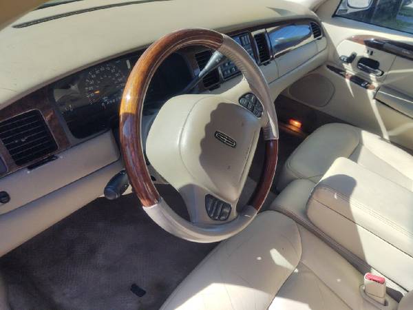 2000 Lincoln Town Car 4dr Sdn Cartier - - by dealer for sale in New Orleans, LA – photo 12