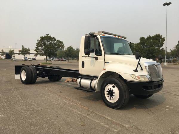 2012 INTL CAB & CHASSIS CARB COMPLIANT PTO READY *MAKE ME A DUMP* -... for sale in Fairfield, WA – photo 3