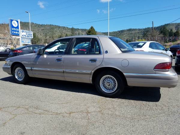 1994 Mercury Grand Marquis LOW MI, LTHR, VERY COMFY RIDE Runs for sale in Grants Pass, OR – photo 5