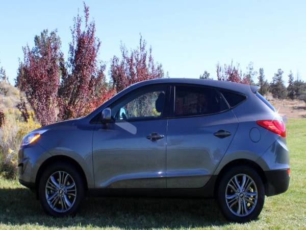 2015 Hyundai Tucson GLS **ONE OWNER** - cars & trucks - by dealer -... for sale in Redmond, OR – photo 6