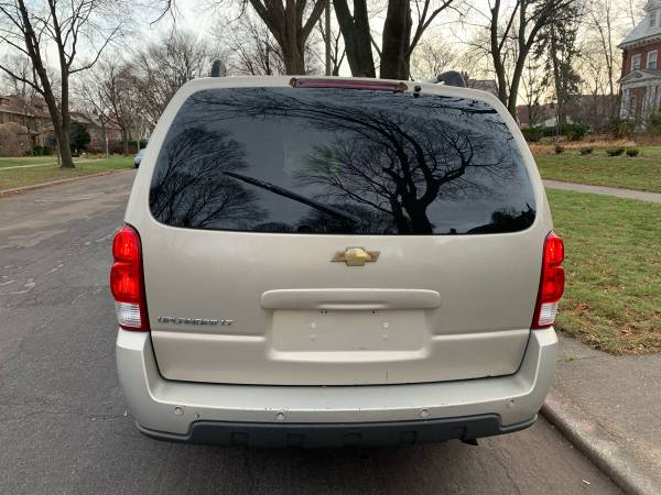 2007 Chevy Uplander Van - cars & trucks - by owner - vehicle... for sale in milwaukee, WI – photo 3
