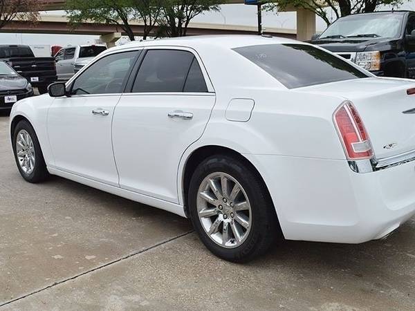 2013 Chrysler 300C Base - - by dealer - vehicle for sale in GRAPEVINE, TX – photo 6