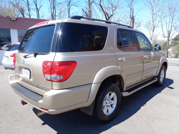 2007 Toyota Sequoia SR5 4WD - - by dealer - vehicle for sale in Martinsville, NC – photo 4