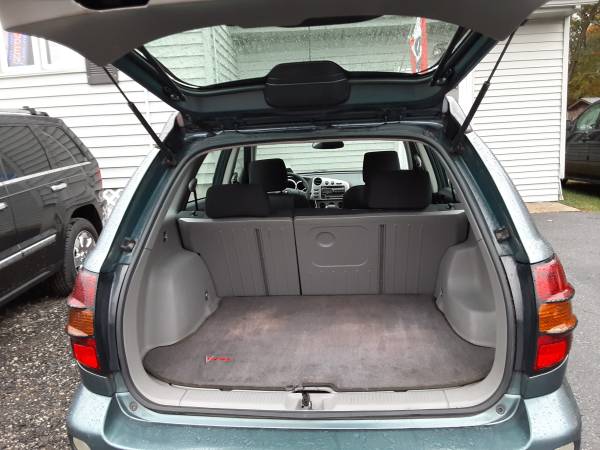 2007 PONTIAC VIBE - cars & trucks - by dealer - vehicle automotive... for sale in Whitinsville, MA – photo 9
