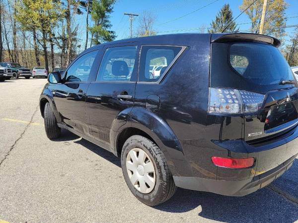 2008 Mitsubishi Outlander 4x4 - - by dealer - vehicle for sale in Derry, MA – photo 3