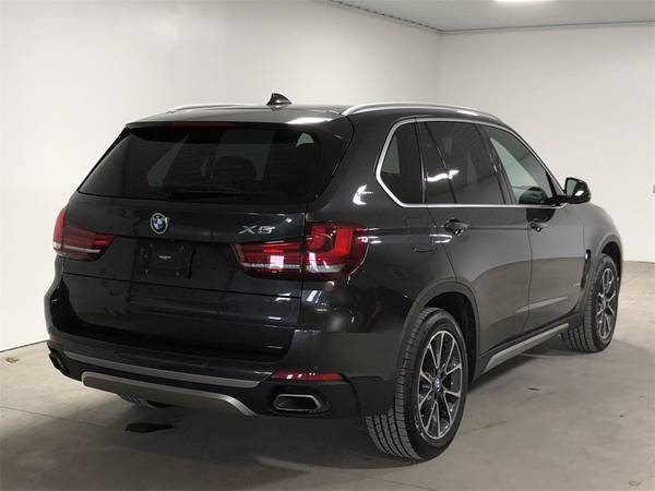 2018 BMW X5 xDrive40e - - by dealer - vehicle for sale in Buffalo, NY – photo 7