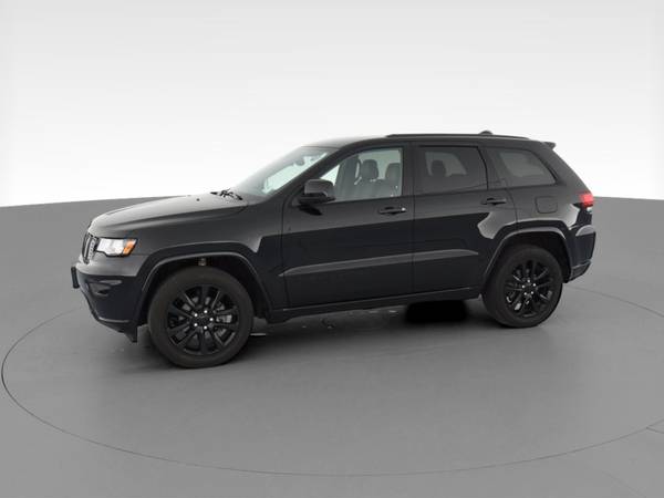 2018 Jeep Grand Cherokee Altitude Sport Utility 4D suv Black -... for sale in South Bend, IN – photo 4