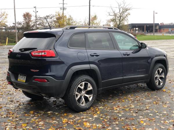 2014 Jeep Cherokee - Trailhawk - cars & trucks - by dealer - vehicle... for sale in Abbottstown, PA – photo 5