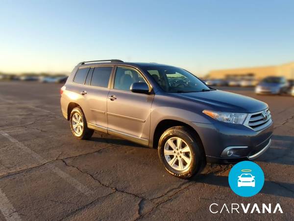 2013 Toyota Highlander Plus Sport Utility 4D suv Blue - FINANCE... for sale in Washington, District Of Columbia – photo 15