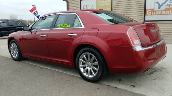 FINANCING AVAILABLE!! 2012 Chrysler 300 4dr Sdn V6 Limited RWD for sale in Chesaning, MI – photo 6