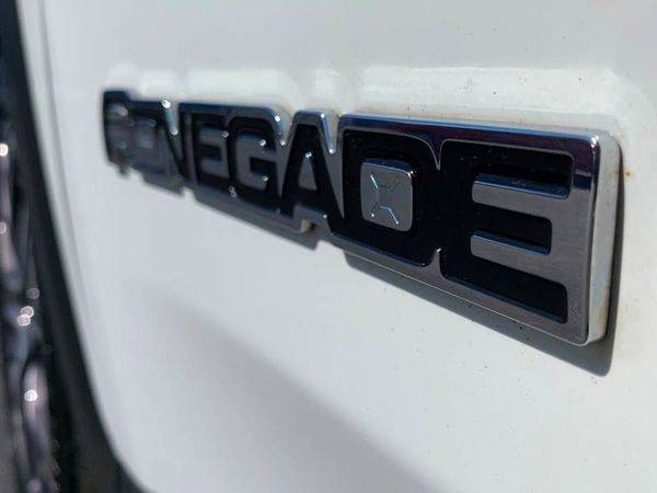 2016 Jeep Renegade Limited 4dr SUV for sale in Kokomo, IN – photo 16