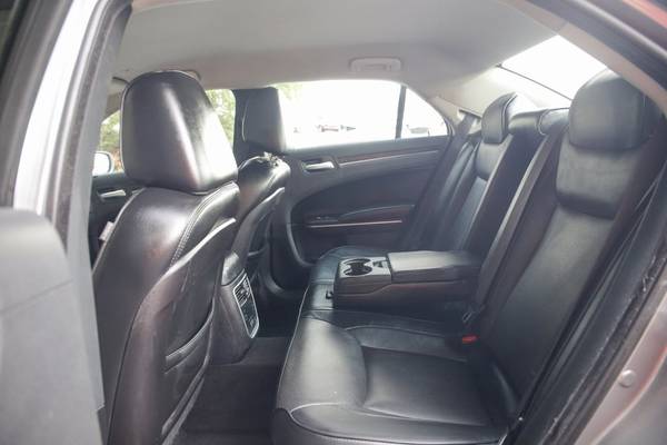 Chrysler 300 Leather Bluetooth Rear Camera Rear A/C Low Miles Nice! for sale in Savannah, GA – photo 11