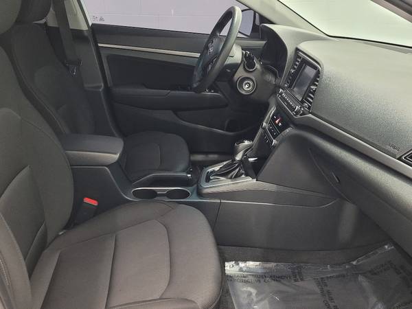 2018 Hyundai Elantra SEL-Keyless entry/Back Up Camera! - cars & for sale in Silvis, IA – photo 8
