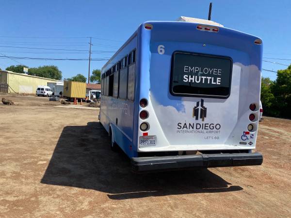 2015 Ford f550 30 passenger bus Propane for sale in Lodi , CA – photo 8