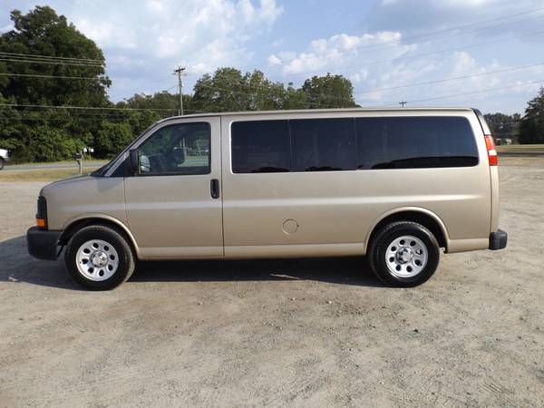 2011 Chevrolet Express 8 Passenger Van for sale in Kathleen, GA – photo 24