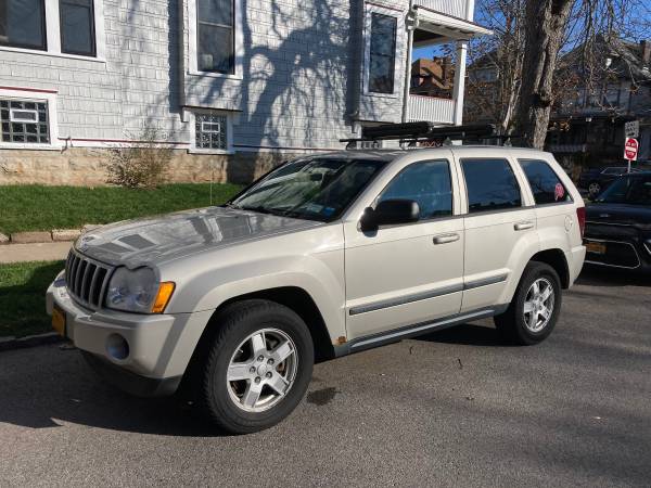 2007 Jeep Grand Cherokee Laredo - SET OF SNOW TIRES INCLUDED - cars... for sale in Buffalo, NY – photo 2