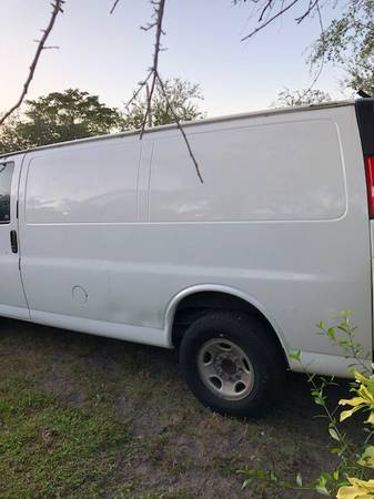 VAN EXPRESS CHEVY 3500 for sale in Hialeah, FL – photo 3