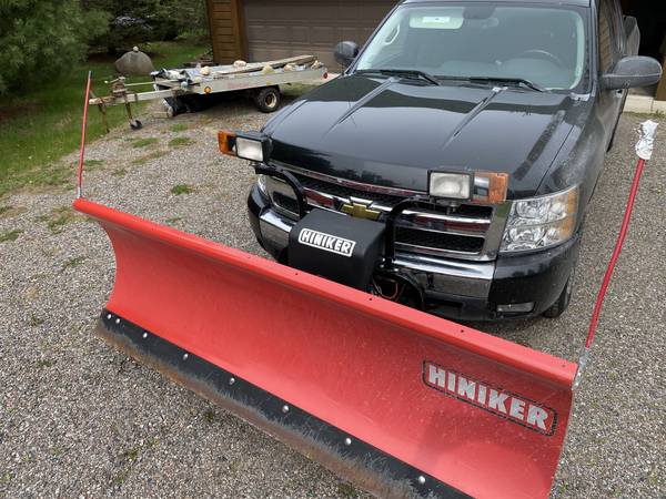2010 Chevy Silverado 1500 with plow for sale in Saint Paul, MN – photo 2